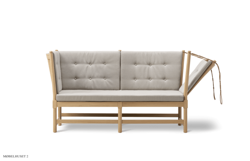 The Spoke-Back Sofa | Vidar Stoff