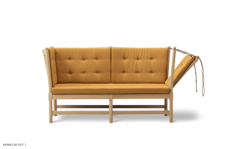The Spoke-Back Sofa | Vidar Stoff