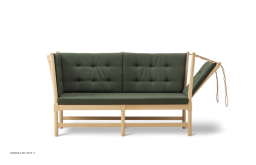 The Spoke-Back Sofa | Vidar Stoff
