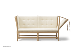 The Spoke-Back Sofa | Vidar Stoff