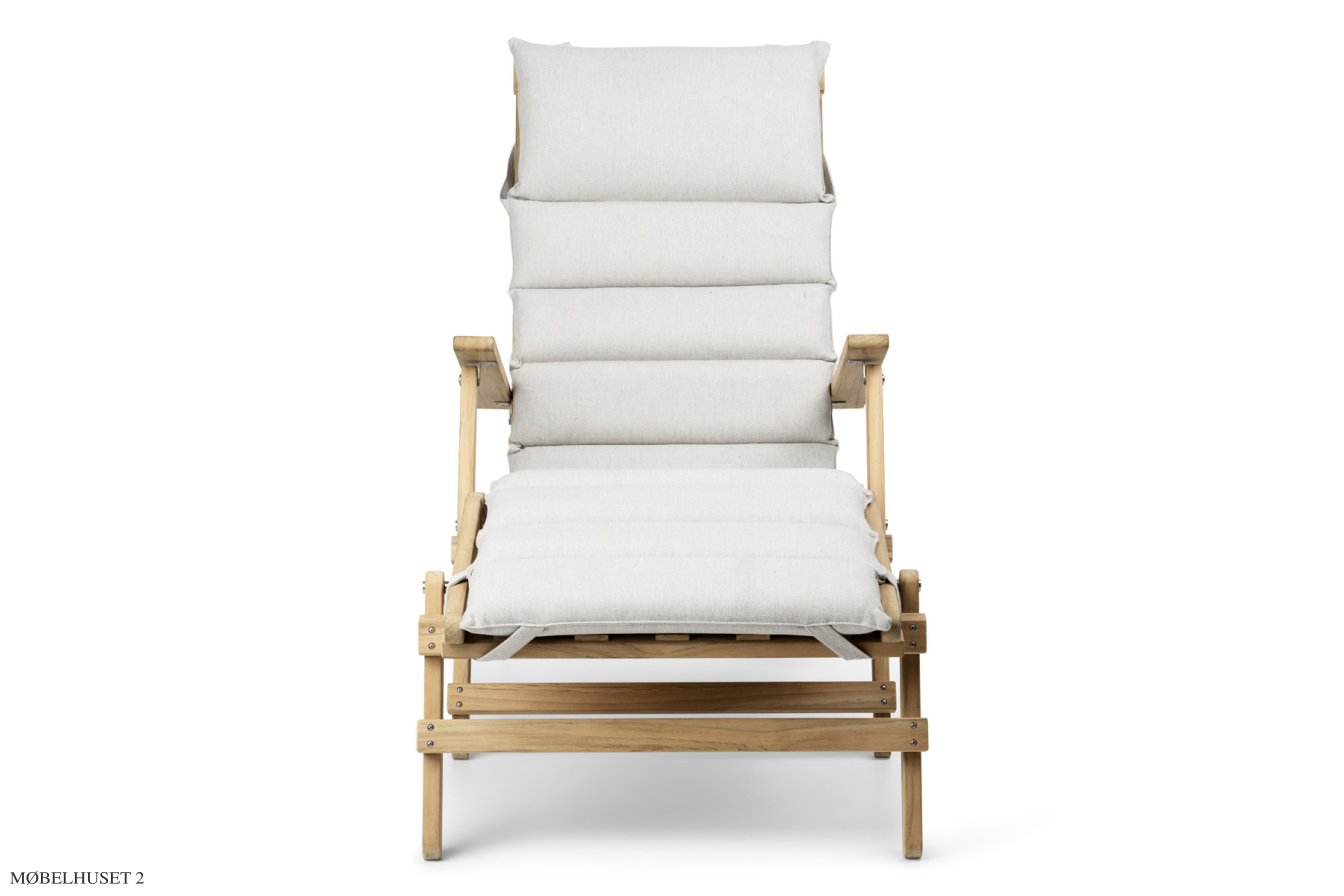 BM5565 Liegestuhl mit Fu�hocker und Kissen
