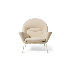 CH468 | Oculus Chair | Sculptured Softness