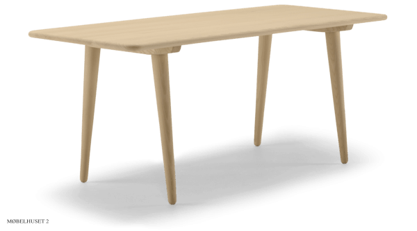 Hans J. Wegner Couchtisch CH011 Eiche