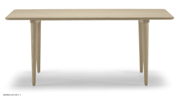 Hans J. Wegner Couchtisch CH011 Eiche