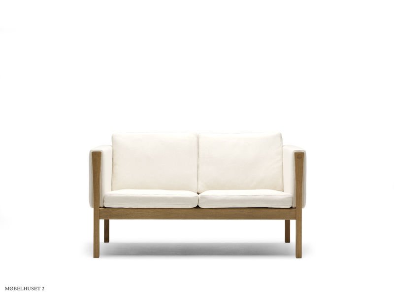CH162 Sofa | Hans J. Wegner