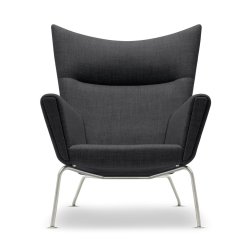 CH445 Wing Chair