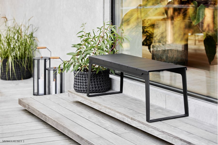 Copenhagen Bank | Outdoor