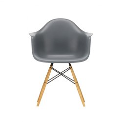 Eames Plastic Armchair (DAW)