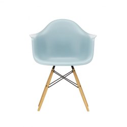 Eames Plastic Armchair (DAW)