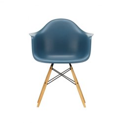 Eames Plastic Armchair (DAW)
