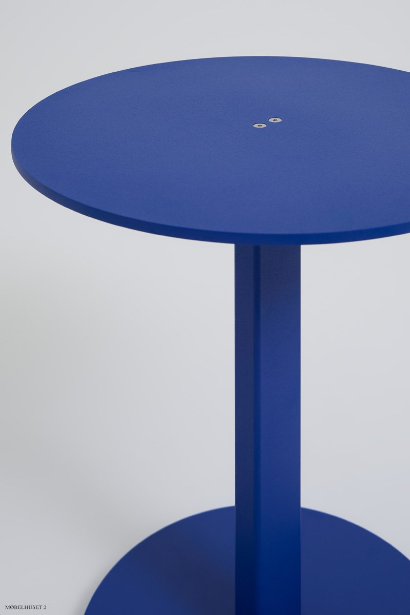DO-03 DOTS SIDE TABLE