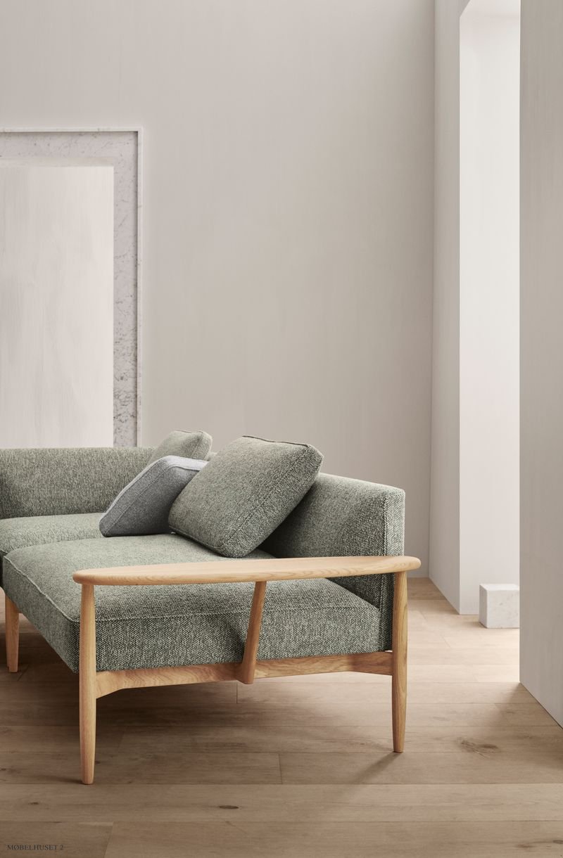 E300 Embrace Sofa