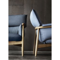 E015 Embrace loungestol