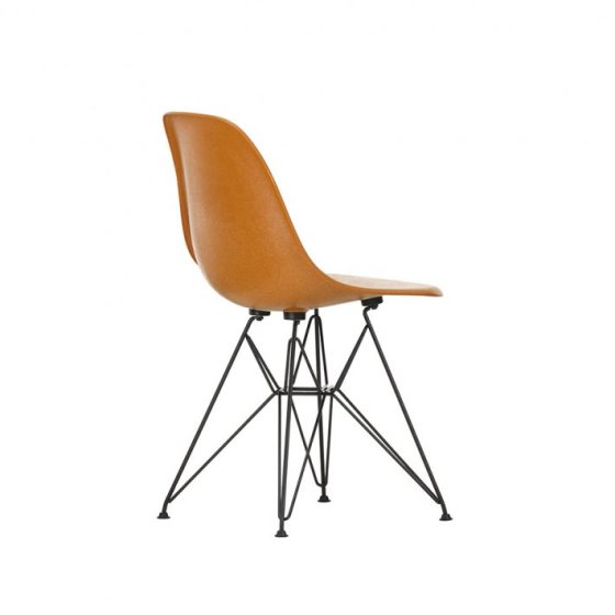 Eames Fiberglass Chair (DSR)