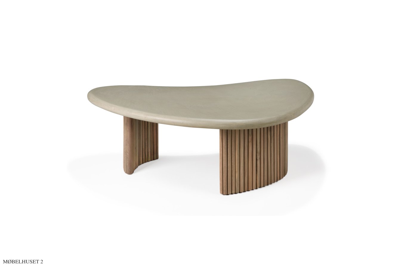 Boomerang outdoor coffee table