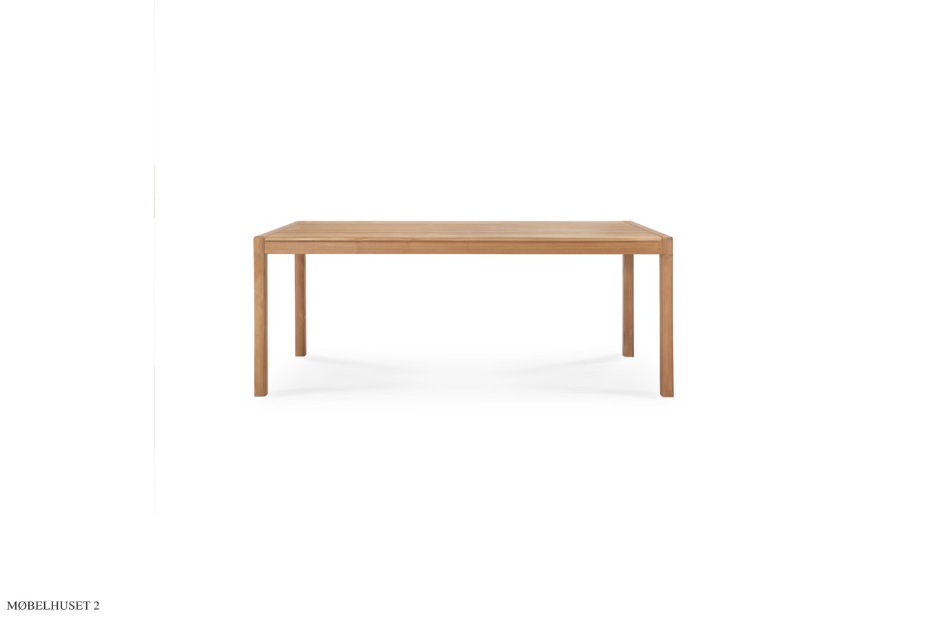 Jack outdoor dining table