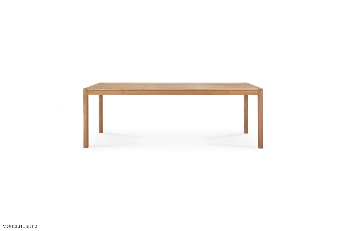 Jack outdoor dining table