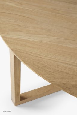 Tripod Couchtisch | Ethnicraft