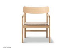 Post Lounge Chair