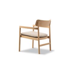 Post Lounge Chair