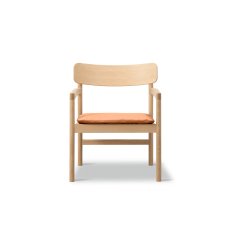 Post Lounge Chair