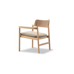 Post Lounge Chair