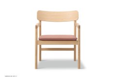 Post Lounge Chair