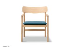 Post Lounge Chair