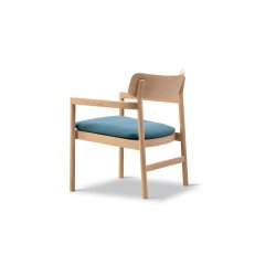Post Lounge Chair
