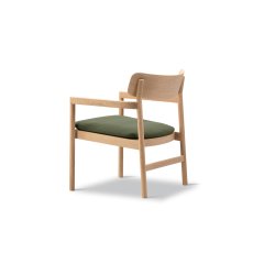 Post Lounge Chair