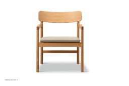 Post Lounge Chair