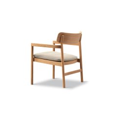 Post Lounge Chair
