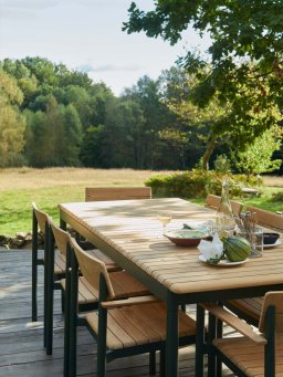 Pelagus Table