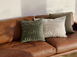 AJ Pude, pale green | Fritz Hansen