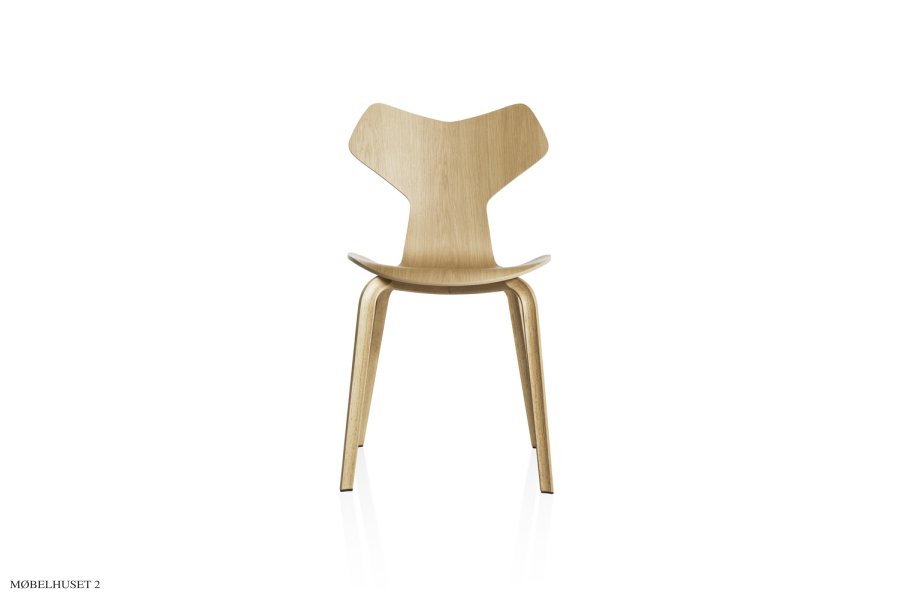 GRAND PRIX 4130 I Fritz Hansen Eg fin&eacute;r, klar lak