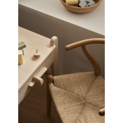 CH24 Brne Y-stol I Hans J. Wegner 