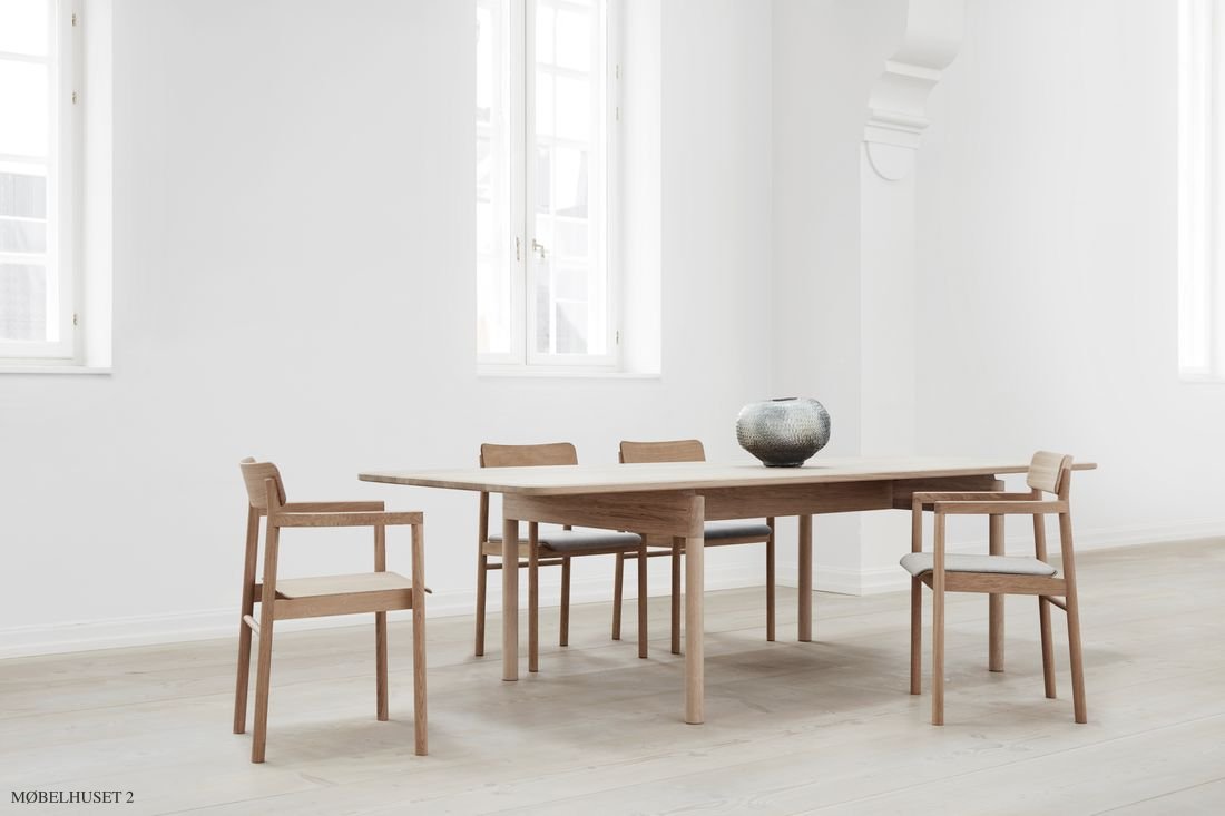 Post Table | Cecilie Manz