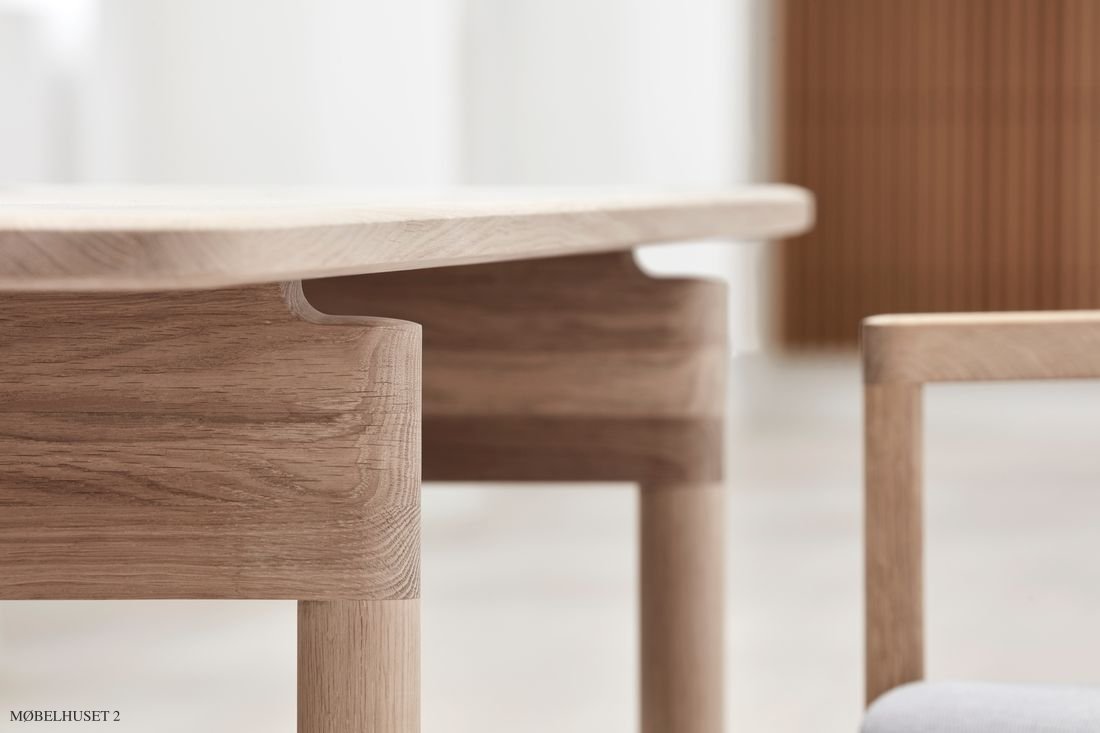 Post Table | Cecilie Manz