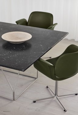 JG Table 140x140