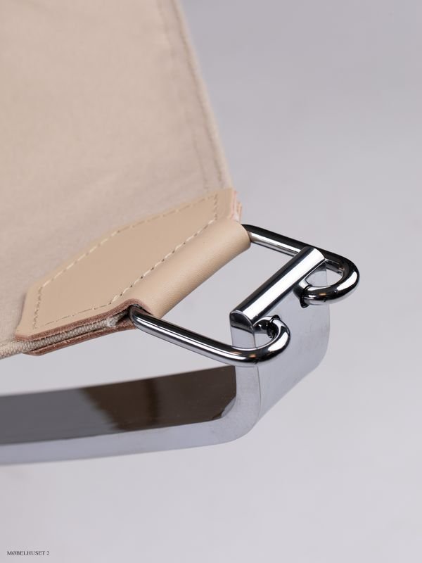 Falcon First Sessel mit Hocker | LK Hjelle