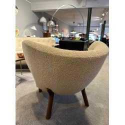 Sessel 'Little Petra' von &tradition  Ausstellungsmodell  Stoff: Karakorum