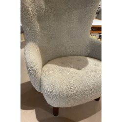 Petra Lounge Chair mit Hocker � Ausstellungsmodell