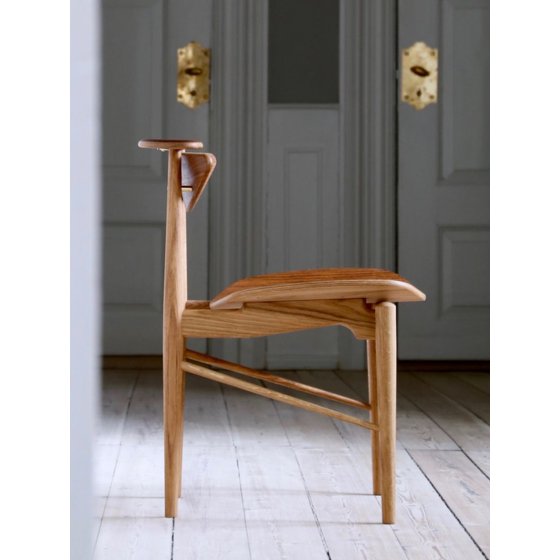 The Reading Chair | Finn Juhl