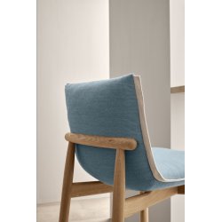 E007 Embrace Barstol