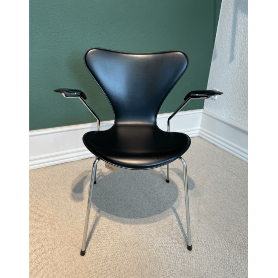 Serie 7� 3207 armstol | Arne Jacobsen