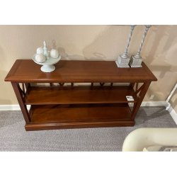 Ital niedriger Regal