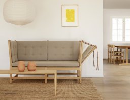 The Spoke-Back Sofa | Vidar Stoff
