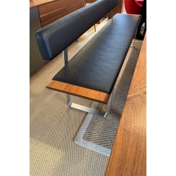 Spisebord Nox, 3x Spisebordstole Magnum og 1 x b�nk T7 - Udstillingsmodel