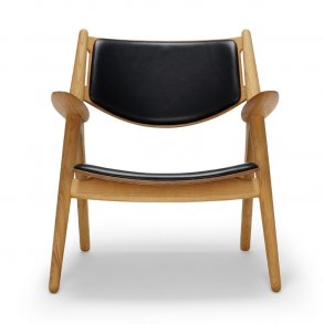 Hans J. Wegner CH28 Sesselgestell in Eichenl und schwarzem Loke-Leder