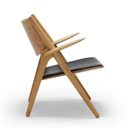 Hans J. Wegner CH28 Sesselgestell in Eichenl und schwarzem Loke-Leder